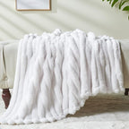 NEWCOSPLAY Fleece Ribbed Cozy Throw Blanket - Image 6