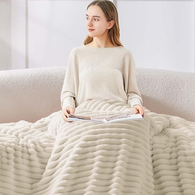 BEDELITE Ribbed Fleece Throw Blanket - Image 3