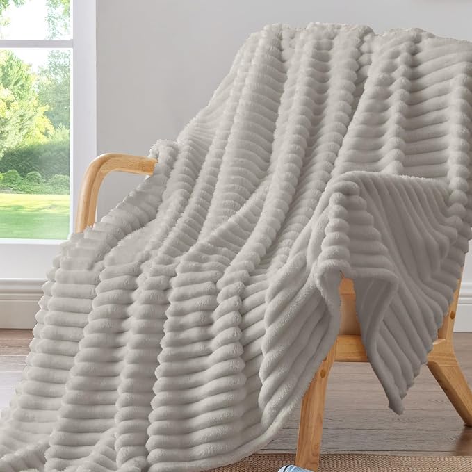 BEDELITE Ribbed Fleece Throw Blanket by BEDELITE