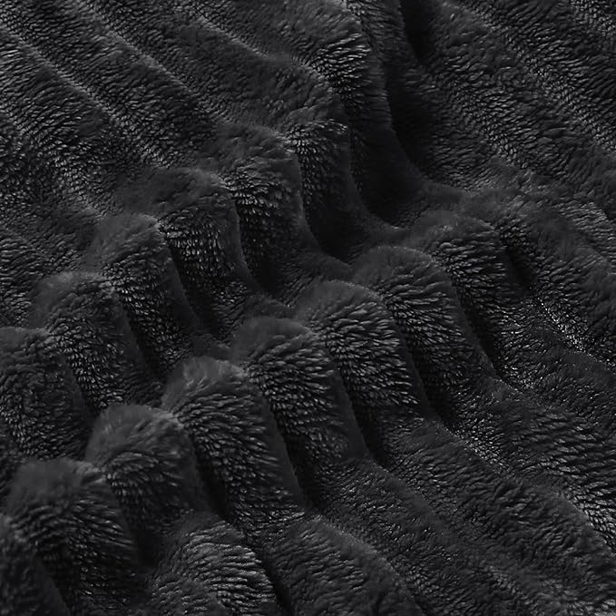 BEDELITE 3D Ribbed Jacquard Black King Size Blankets - Image 4