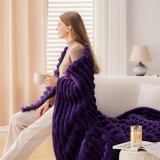 NEWCOSPLAY Fleece Ribbed Cozy Twin Blanket - Image 5