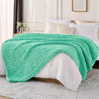 L'AGRATY Chunky Knit Throw Blanket by LAGRATY