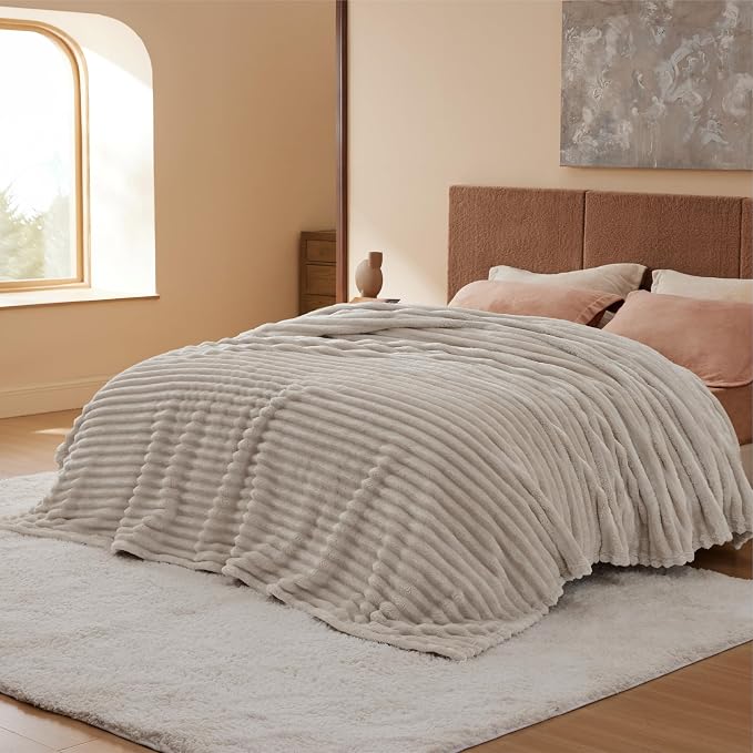 Bedsure Soft Queen Size Blanket - Image 9