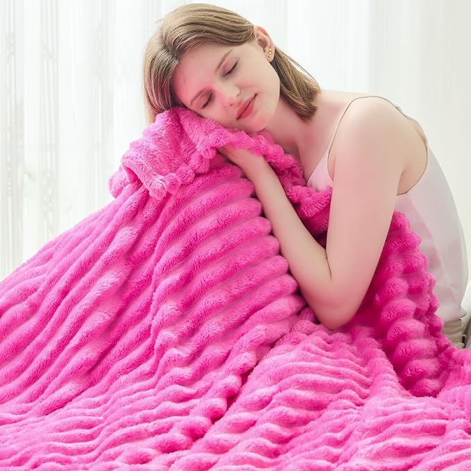 NEWCOSPLAY Fleece Ribbed Cozy Twin Blanket - Image 4
