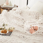 L'AGRATY Chunky Knit Throw Blanket - Image 3
