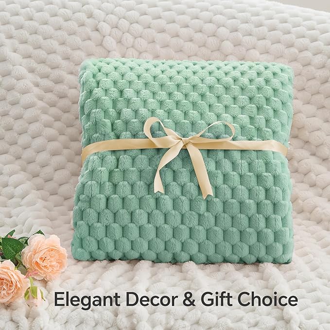 BEDELITE Mint Green Twin Blanket - Image 4