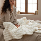 Bedsure White Twin XL Blankets for Bed - Image 4