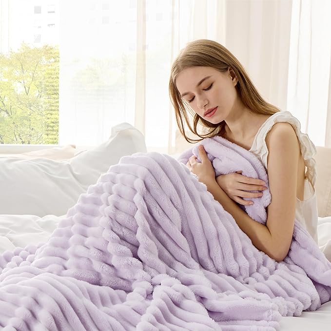 Bedsure Soft Throw Blanket for Couch Decor Gifts Lavender Fog 50"x60" | - Image 4