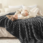 NEWCOSPLAY Fleece Ribbed Cozy Twin Blanket - Image 4