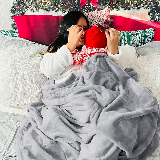 Bedsure GentleSoft Fleece Throw XL Blanket Light Grey - Image 5