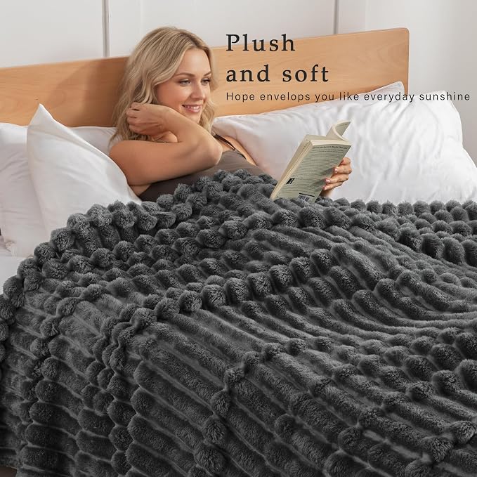 Exclusivo Mezcla Striped Twin Size Fleece Blanket - Image 2