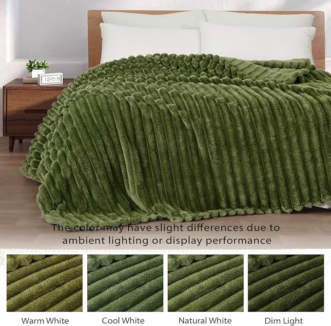 Exclusivo Mezcla Striped Queen Size Fleece Blanket - Image 3