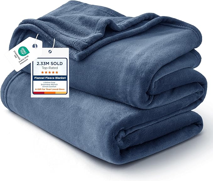 Bedsure GentleSoft Fleece Throw Blanket Blue by Unknown