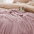 Bedsure Soft Full Size Fleece Blankets - Image 8