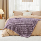 Bedsure Soft Light Purple Throw Blanket - Image 7