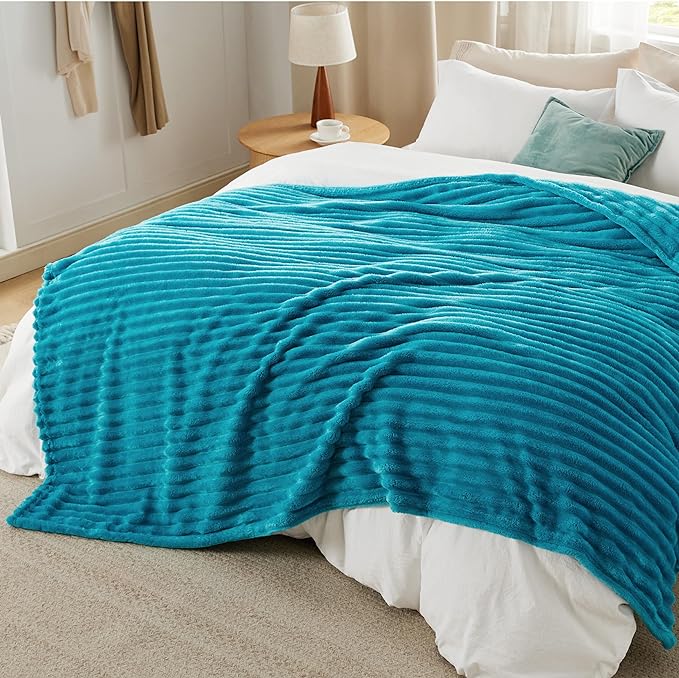 Bedsure Soft Cal King Size Blanket - Image 7